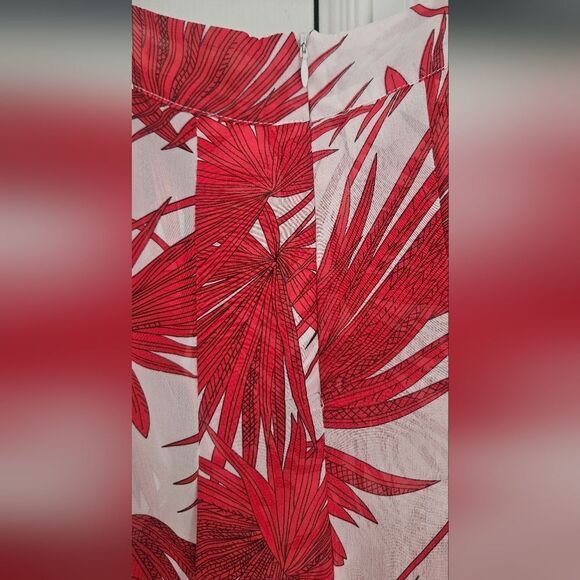 🎁Revamped Red and White Skirt With Shorts - Picture 3 of 6